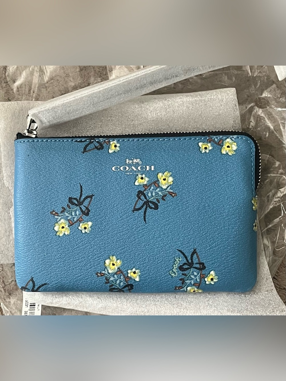 Coach C7382 Corner Zip Wristlet Blue Multi Floral Print